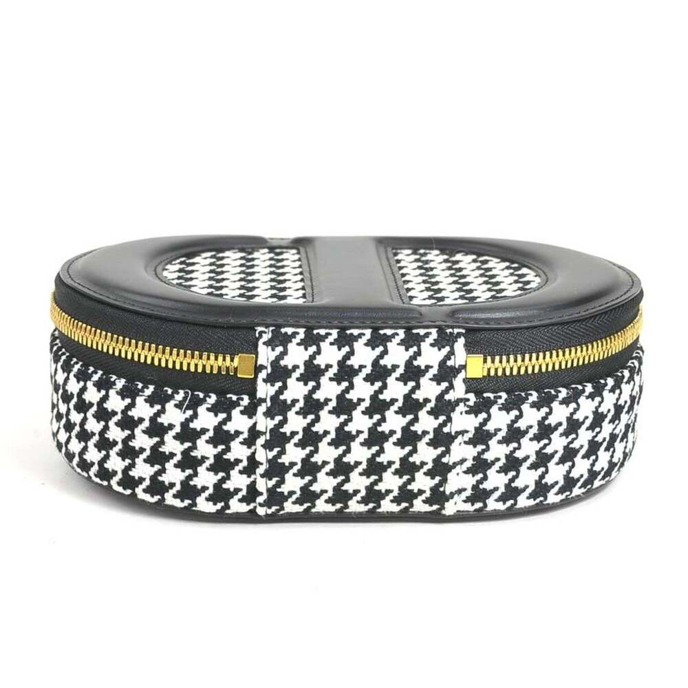 CHRISTIAN DIOR Black Leather Shoulder Bag - Picture 4 of 15